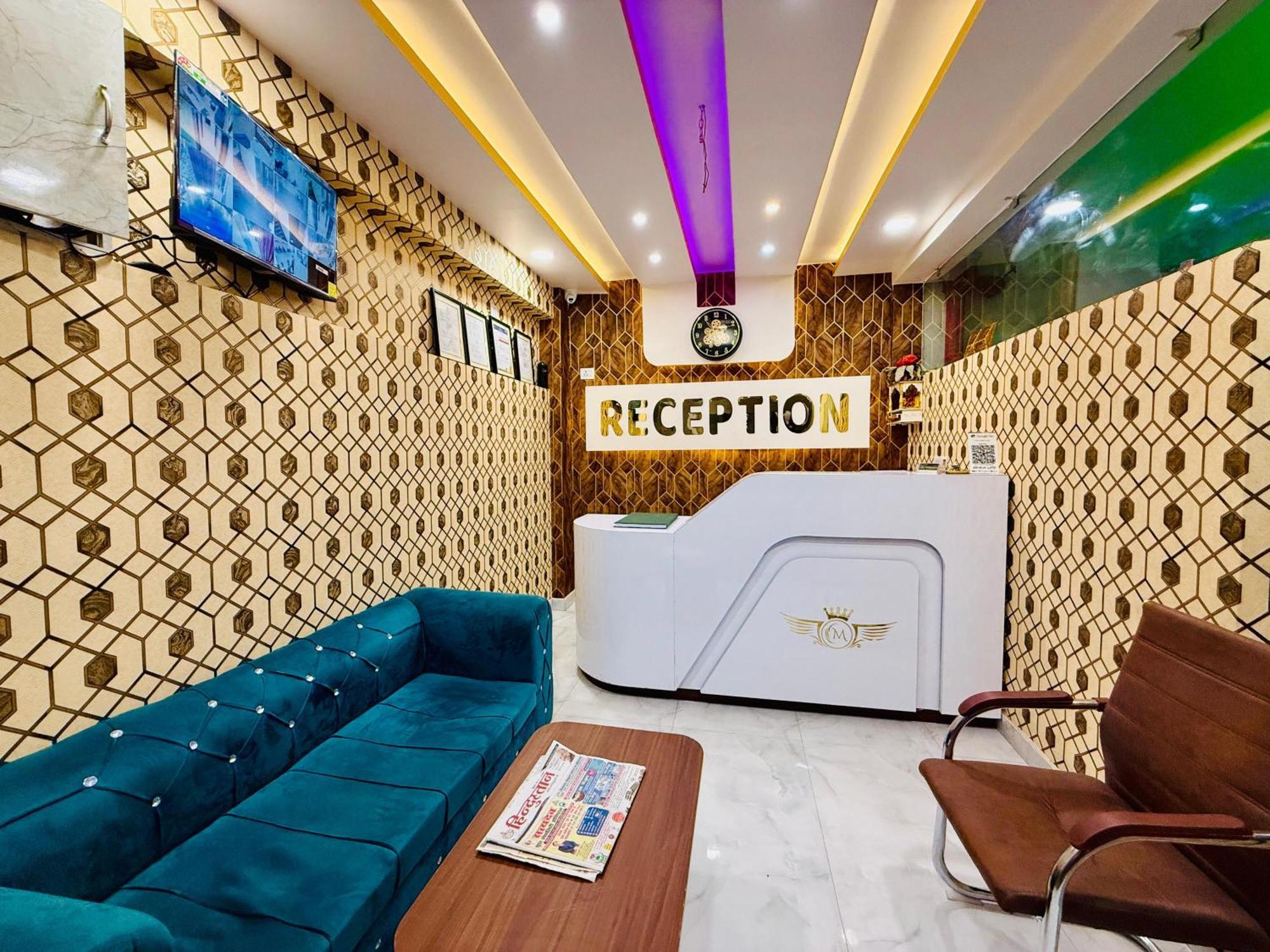 Hotel Golden Crystal Patna  Bagian luar foto